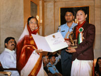 The President of India presenting Arjuna Award 2009 